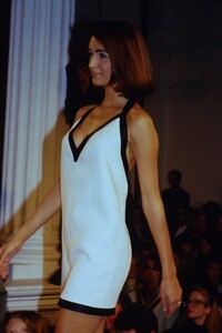 911393064_isaac-mizrahi-ss-1990-gail(1).thumb.jpg.7f7ea6b01016292d50fb644be6b9e750.jpg