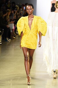 921289018_00001-CONG-TRI-2019-READY-TO-WEAR.thumb.jpg.3332864b673941b4b6ceae6bf22d11d2.jpg