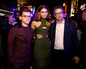 Zendaya+Coleman+Premiere+Sony+Pictures+Spider+jrmuUW_-UKzx.jpg