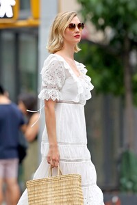        klo170619BZNimage3.jpg