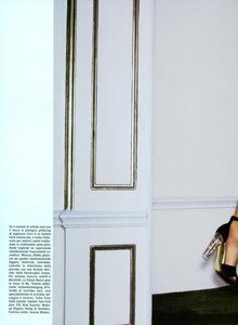 Cayley_Vogue_Italia_October_2003_04.thumb.png.0a251253cda7a8b46d6bc476be0b0061.png