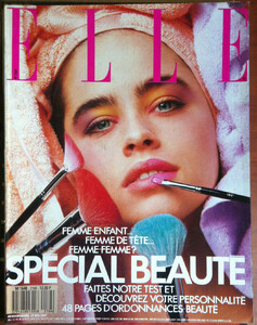 ElleFr1187no2184cover.thumb.jpg.0c060a0177e3702a958e1baba8e87a2a.jpg