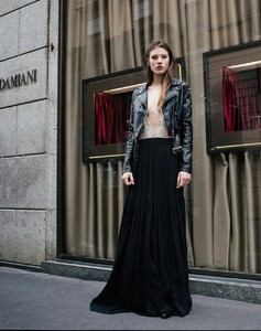 Exclusive-Fashion-Editorials-April-2018-Lilla-Pryor-Saint-Yvy-4.jpg