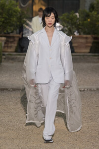 Givenchy-m-RS20-0761.thumb.jpg.e174d809e9a8d671821576084c1359ac.jpg
