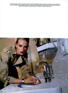 Hiett_Vogue_Italia_October_2003_14.thumb.png.ce673d571d60ab0024cef98fba9d06f7.png