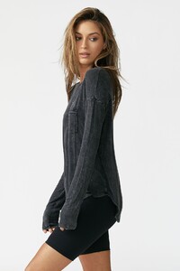 Joah-Brown-Limitless-Long-Sleeve-Wash-Graphite-Side.jpg