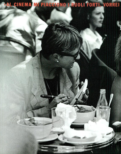 Lindbergh_Gustafson_Vogue_Italia_December_1989_11.thumb.png.b188365e68e1c4d2890562baf4f39fc9.png