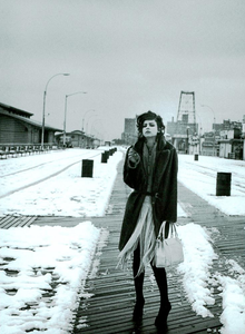 Lindbergh_Vogue_Italia_October_2003_03.thumb.png.2afb78bd88a4d1bbd25abb23c8f07515.png