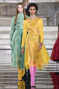 Luisaviaroma-m-RS20-02871.thumb.jpg.cc719c2c024695950b1447af40e35334.jpg