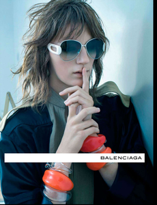 Meisel_Balenciaga_Spring_Summer_2012_02.thumb.png.18d96e109a5300f83e452d58d31015f1.png