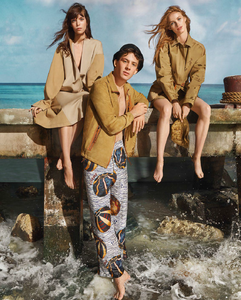 Meisel_Loewe_Spring_Summer_2019_02.thumb.png.4ce6ab1550c9cfbde14dc4db2aa70149.png