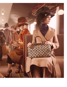 Meisel_Louis_Vuitton_Fall_Winter_12_13_05.thumb.png.8b80ba7907d8655fcdad3f185016b4d6.png