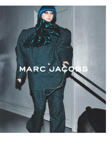 Meisel_Marc_Jacobs_Fall_Winter_18_19_02.thumb.png.0ed3a6ec15447ae01ccbc77cf3184a52.png