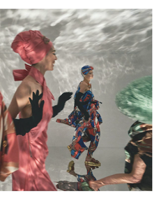 Meisel_Marc_Jacobs_Spring_Summer_2018_02.thumb.png.71ab6c3cfc6837e0da4bc682f3589f73.png