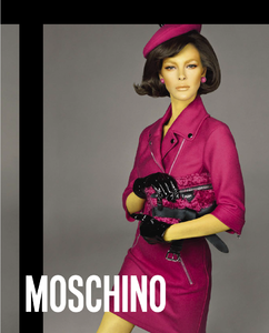 Meisel_Moschino_Fall_Winter_18_19_02.thumb.png.cece5daf0ec7ee5dfc89f23856bafd5d.png