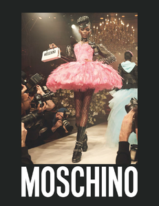 Meisel_Moschino_Spring_Summer_2018_01.thumb.png.5033b9dcc0edf7527834bd458ba93410.png