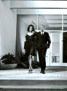 Meisel_Vogue_Italia_October_2003_07.thumb.png.9c1509be1ff79014c758084f7a32fe10.png