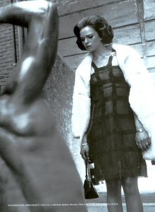 Meisel_Vogue_Italia_October_2003_20.thumb.png.a2851d5676861e33e3ad7f72f73cf6e5.png