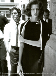 Meisel_Vogue_Italia_October_2003_25.thumb.png.1b977173c96759254627b82a6ce1f1b5.png