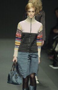 Miu_Miu_Fall_2002_TUlk2CUsD0nx.jpg