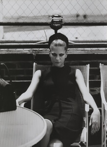 ScanDeLuxe_HarpersBazaarUS_Sept2003_FrankieRayder_05.thumb.jpg.f47ad91436fff4ffbfd1815ae3eacfbb.jpg