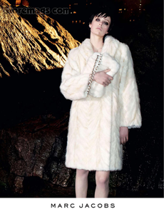 Teller_Marc_Jacobs_Fall_Winter_13_14_02.thumb.png.f3b4d023c236e82ccc1f82f60a391329.png