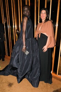 alek-wek-rosie-assouline-1560178186.jpg