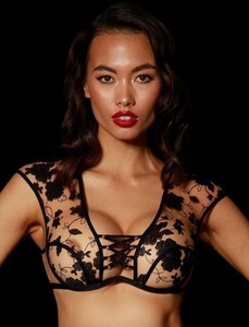 alice_bra_7_1400x.progressive.jpg