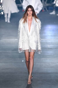 balmain_20ss_mesn_12.thumb.jpg.4c3963bfc0c6909b1f8bab19a2eb8254.jpg