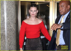 behati-prinsloo-today-show-04.jpg