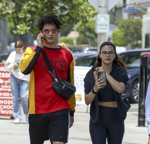 camila-mendes-in-spandex-out-in-la-06-05-2019-5.jpg