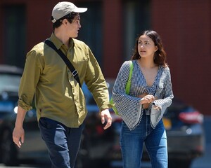 camila-mendes-street-style-06-26-2019-1.jpg