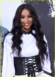 ciara-performance-on-gma-04.jpg