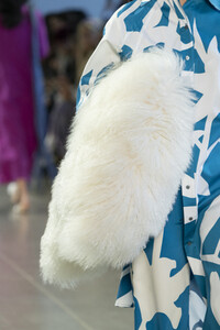 claudia-li-clp-rf19-0351.thumb.jpg.244bc8ead28776197d942a15cd333573.jpg