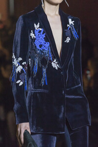 cushnie-clp-rf19-0006.thumb.jpg.7ead3802276119faecdd81268ef5366f.jpg