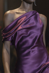 cushnie-clp-rf19-0141.thumb.jpg.55921549710150a3979c597c919a25b5.jpg