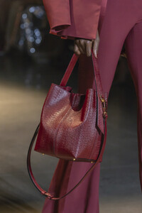 cushnie-clp-rf19-0228.thumb.jpg.e04df1f2cf753592fbba99dfa1428616.jpg