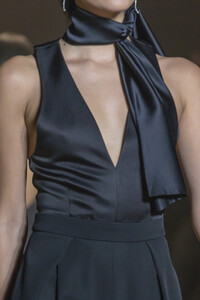 cushnie-clp-rf19-0309.thumb.jpg.2ba6e5e4a73eeb80804cc21e0beebdd5.jpg