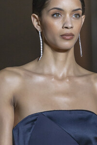 cushnie-clp-rf19-0338.thumb.jpg.a7f96e60a4c661ef6c707489642427bc.jpg