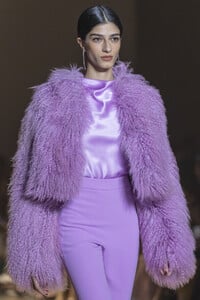 cushnie-clp-rf19-0618.thumb.jpg.ed15d3c220a2011b35ae66655e8e0c04.jpg