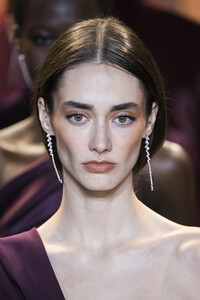 cushnie-clpi-rf19-0457.thumb.jpg.4750efe238de3e71538fec38309e86c9.jpg