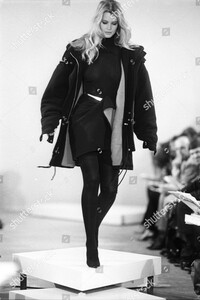 donna-karan-fall-1991-rtw-new-york-shutterstock-editorial-6908485cg.jpg