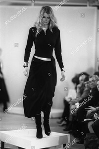 donna-karan-fall-1991-rtw-new-york-shutterstock-editorial-6908485eh.jpg