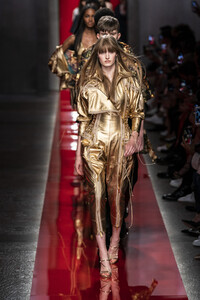 dsquared2-m-rs20-0643.thumb.jpg.455913b0961f32f13088c61f456a52b9.jpg