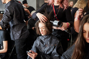 elie-tahari-bks-m-rf19-7176.thumb.jpg.bcc239dc9cd2de6efca159ad7eada120.jpg
