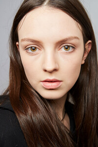 elie-tahari-bks-m-rf19-7257.thumb.jpg.4737085d67bdd91ec227a3e3702e0537.jpg