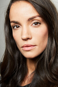 elie-tahari-bks-m-rf19-7367.thumb.jpg.56e2ae2f795ca0f999ef9b3791d1e569.jpg