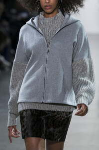 elie-tahari-clp-rf19-0212.thumb.jpg.e29398abeaf57bfc19c6218e346b005e.jpg