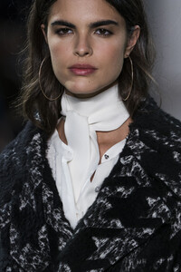 elie-tahari-clp-rf19-0251.thumb.jpg.ca203b5f28fb01dd9187c6bda5342591.jpg