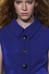 elie-tahari-clp-rf19-0361.thumb.jpg.628dd18e452b87174d9a891b4ff2c18f.jpg